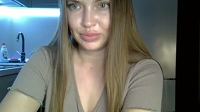 Lucky Anna online show from 06.12.26