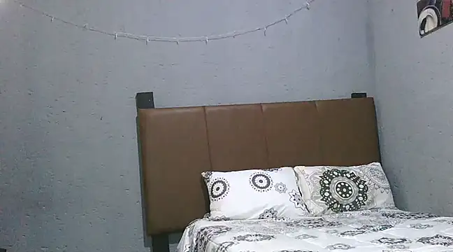 Sweetbedroomeyez01 online show from 12.12.24