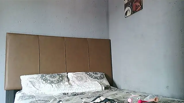 Sweetbedroomeyez01 online show from 02.02.25