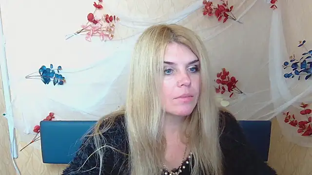 Julya Barbi online show from 12.06.24