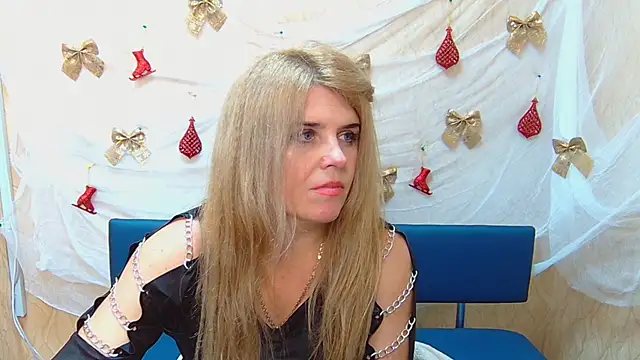 Julya Barbi online show from 12.22.24