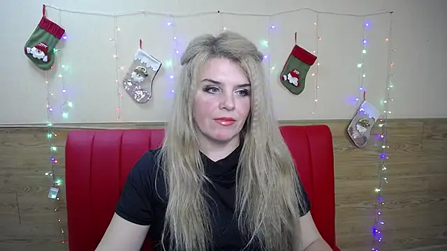 Julya Barbi online show from 01.12.25