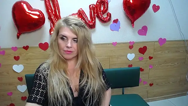 Julya Barbi online show from 03.05.25