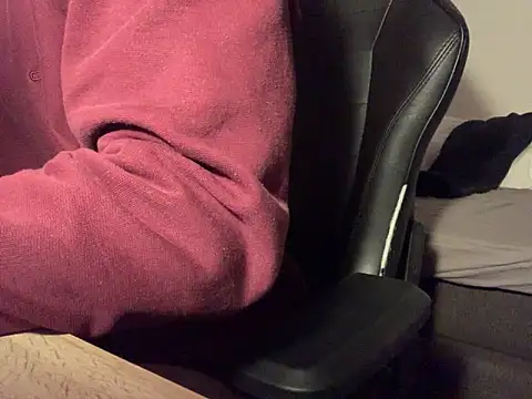 Snapshot of taallguyy_196 chatting on 03.16.25 taallguyy 196 online show from 03.16.25