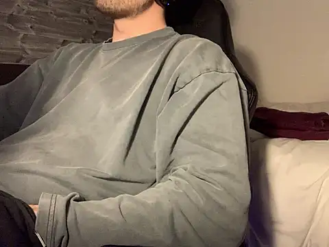 Snapshot of taallguyy_196 chatting on 03.17.25 taallguyy 196 online show from 03.17.25