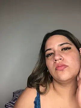 Snapshot of Amira__Fatima chatting on 01.13.25 Amira Fatima online show from 01.13.25