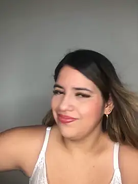Snapshot of Amira__Fatima chatting on 01.17.25 Amira Fatima online show from 01.17.25