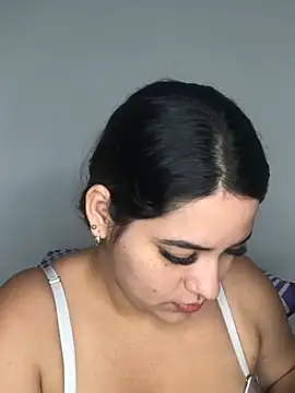 Snapshot of Amira__Fatima chatting on 02.28.25 Amira Fatima online show from 02.28.25