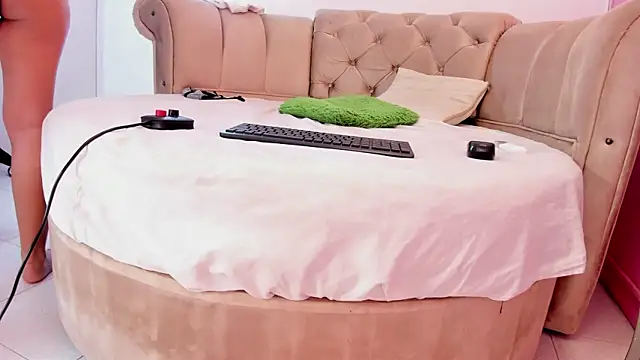 khloeblake online show from 01.07.25