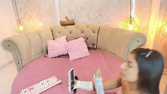 khloeblake online show from 09.25.25