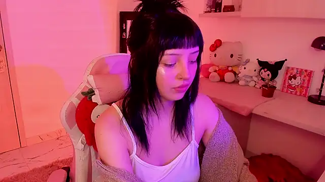 Francesca1  online show from 01.23.25