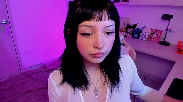 Francesca1  online show from 01.28.25