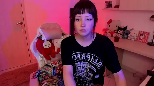 Francesca1  online show from 01.30.25