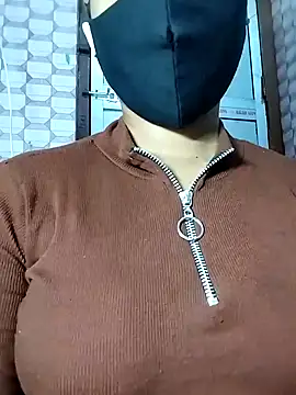 Shivani Tivari online show from 12.29.24