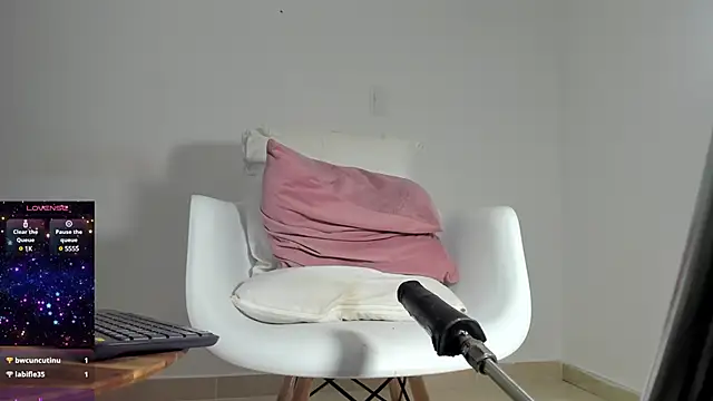 Snapshot of ariana_nix chatting on 12.06.24 ariana nix online show from 12.06.24