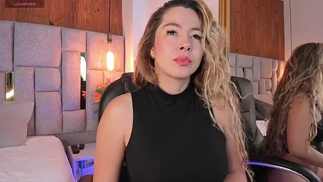 Saori newman online show from 01.11.25