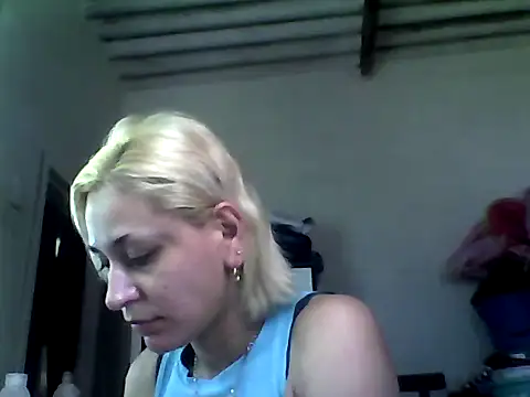 ariana crazzy online show from 02.24.25