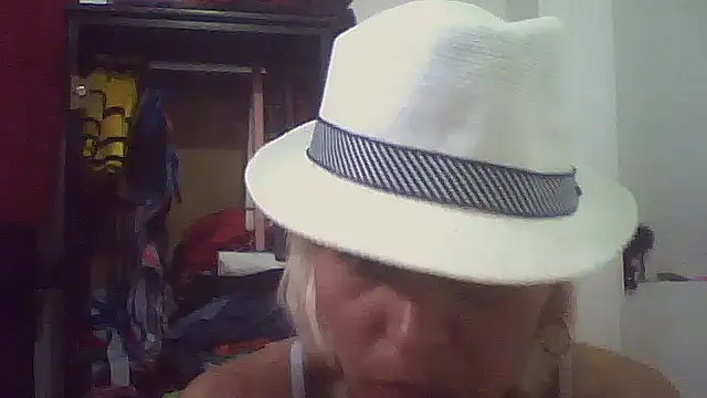 ariana crazzy online show from 01.10.26