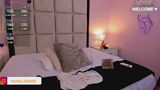 Snapshot of Goddess__Lilith chatting on 12.23.24 Goddess  Lilith online show from 12.23.24