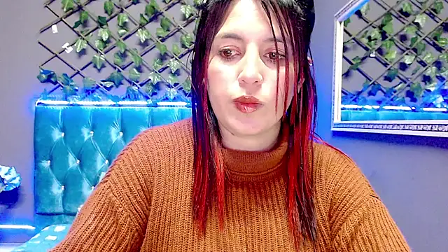 IVY FOX online show from 12.10.24