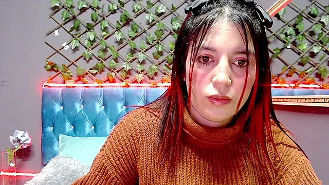 IVY FOX online show from 12.12.24