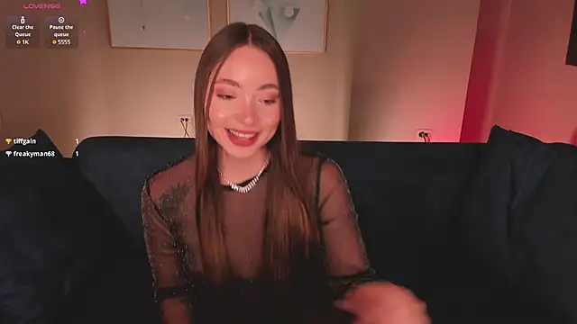 Snapshot of AlinaKravitz chatting on 01.23.25 AlinaKravitz online show from 01.23.25
