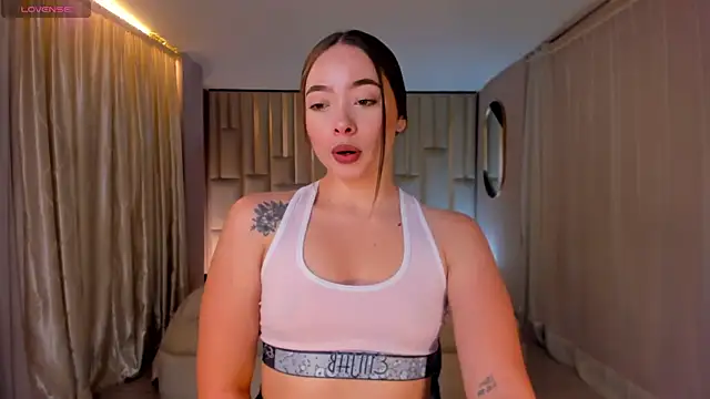 AlinaKravitz online show from 09.26.25