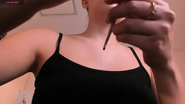 KaiaFerreira online show from 11.19.25