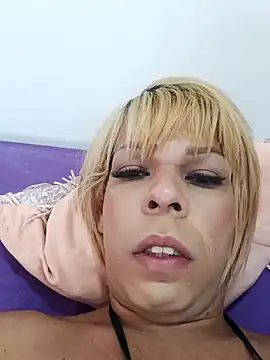 blondebitchlitle online show from 02.10.25