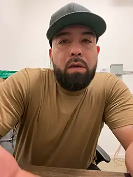 Snapshot of jr91esl chatting on 03.18.25 jr91esl online show from 03.18.25