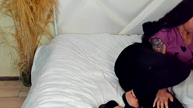 ScarlethNatasha online show from 10.02.25