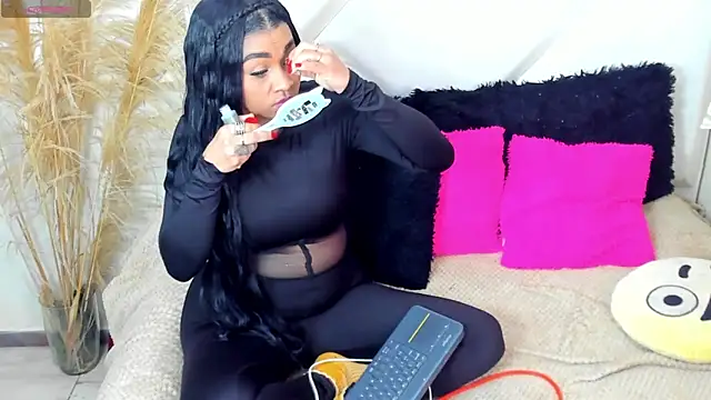 ScarlethNatasha online show from 12.19.25