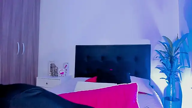 LaylaJewel online show from 03.17.25