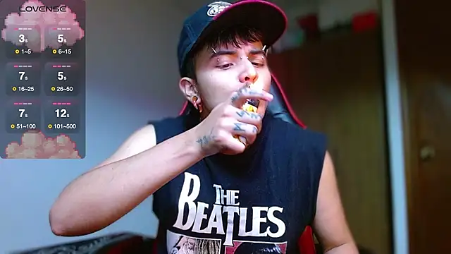 Snapshot of Hgp3riodictabl3 chatting on 10.27.25 Hgp3riodictabl3 online show from 10.27.25