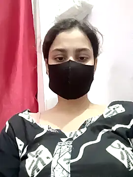 magicmoment00786 online show from 10.24.25