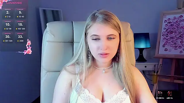 Evacadooo online show from 03.15.25