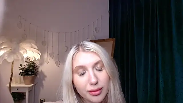 Evacadooo online show from 05.29.26