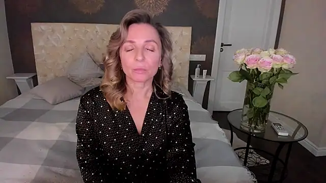 AllisonWilliams online show from 10.07.25