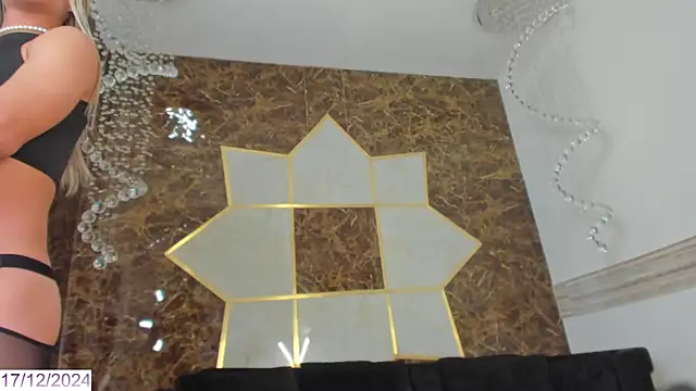 Snapshot of Charlie_Doll chatting on 12.17.24 Charlie Doll online show from 12.17.24