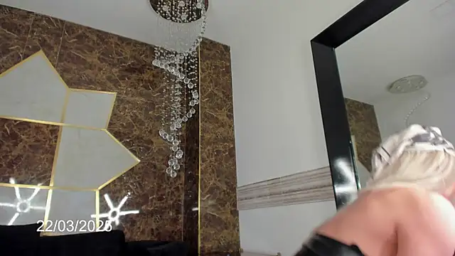 Snapshot of Charlie_Doll chatting on 03.22.25 Charlie Doll online show from 03.22.25