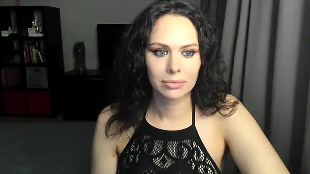 MollyCheiz online show from 12.03.24