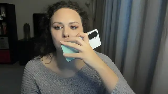 MollyCheiz online show from 05.31.26