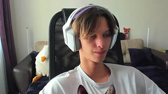 Ostin meow online show from 09.18.25