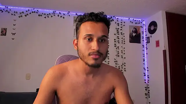 Raf brunette online show from 01.15.25