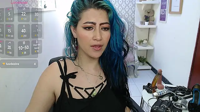 Snapshot of scarleth_blue chatting on 01.11.25 scarleth blue online show from 01.11.25