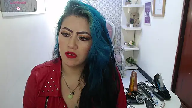 Snapshot of scarleth_blue chatting on 01.18.25 scarleth blue online show from 01.18.25