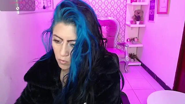Snapshot of scarleth_blue chatting on 01.29.25 scarleth blue online show from 01.29.25