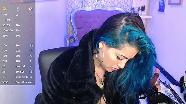 Snapshot of scarleth_blue chatting on 02.11.25 scarleth blue online show from 02.11.25