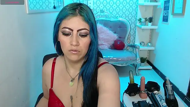 Snapshot of scarleth_blue chatting on 02.18.25 scarleth blue online show from 02.18.25