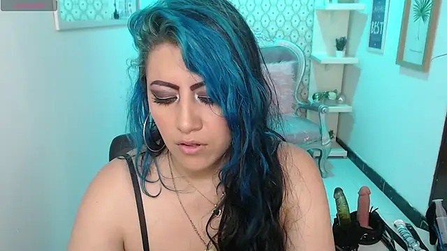 Snapshot of scarleth_blue chatting on 02.27.25 scarleth blue online show from 02.27.25